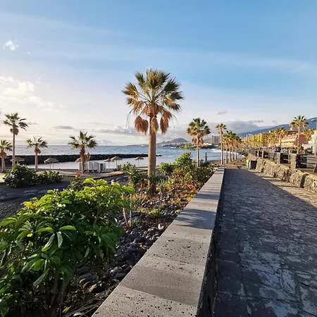 Home2book Stunning Sea Front Caletillas Daire