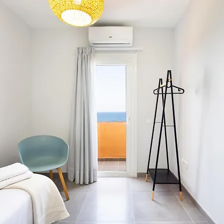 Home2book Stunning Sea Front Caletillas Daire